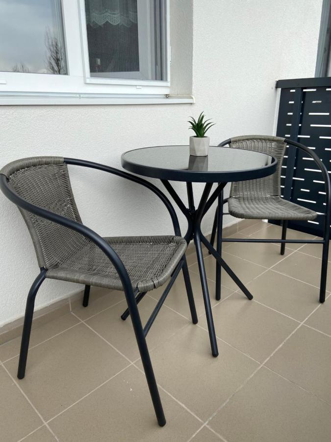 Focus Apartament Floreşti Exterior foto
